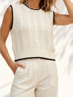 Major Label Group Cable Knit Sweater Vest White Preppy Coastal Grandmillennial M